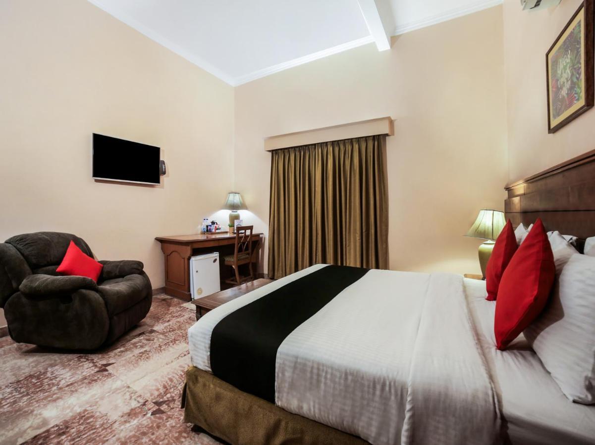 آغْرا Capital O 10953 Dayal Lodge - A Boutique Hotel المظهر الخارجي الصورة
